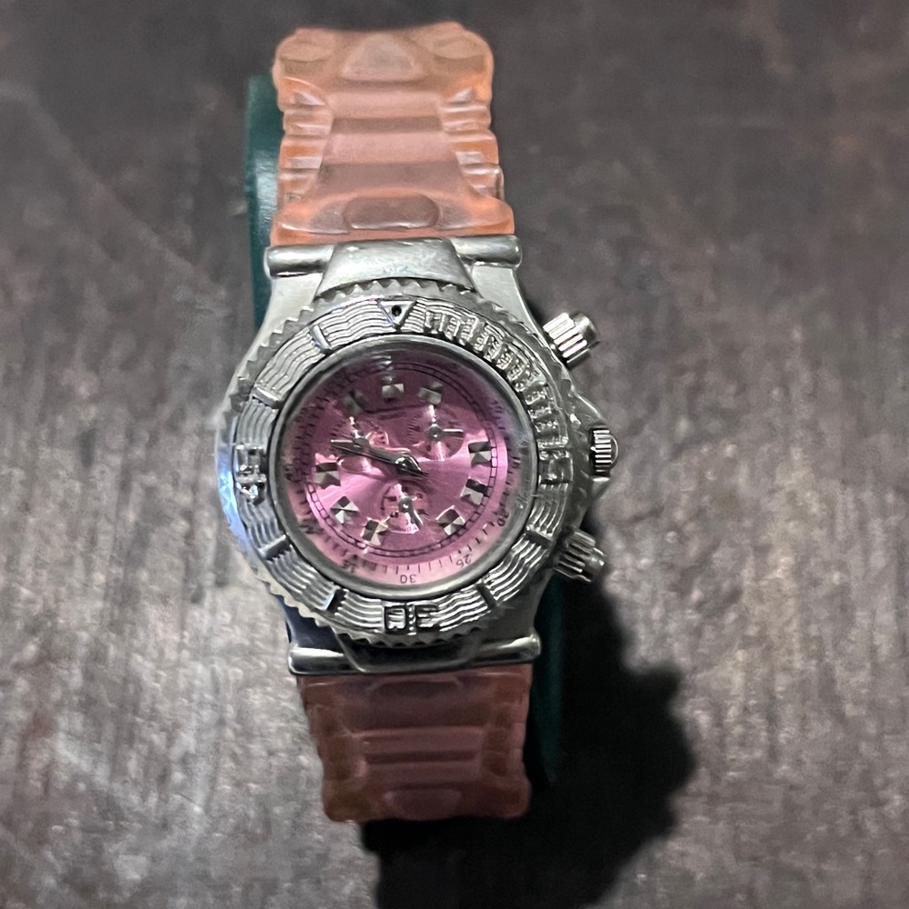 Technomarine Pink and Silver Elegant Swiss Mop Dail Date Watch (Authentic )